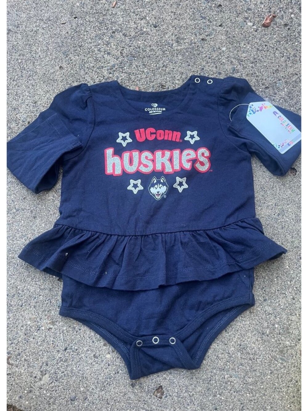 NWT Baby UConn Huskies Onesie Size 6-12 Months
